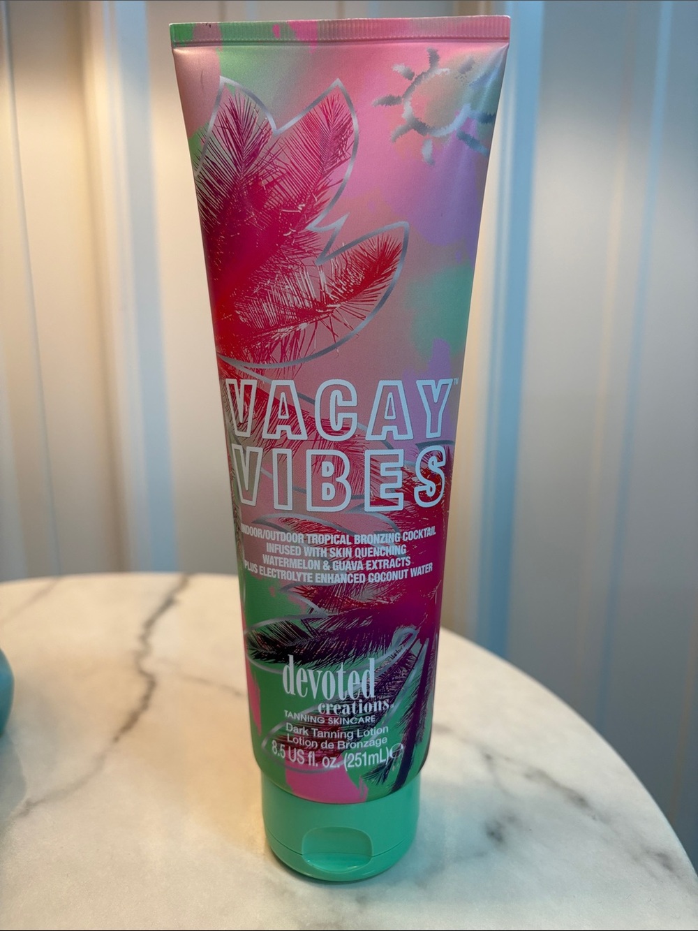 Devoted Creations Vacay Vibes Tropical Bronzing Lotion - Pink/Green